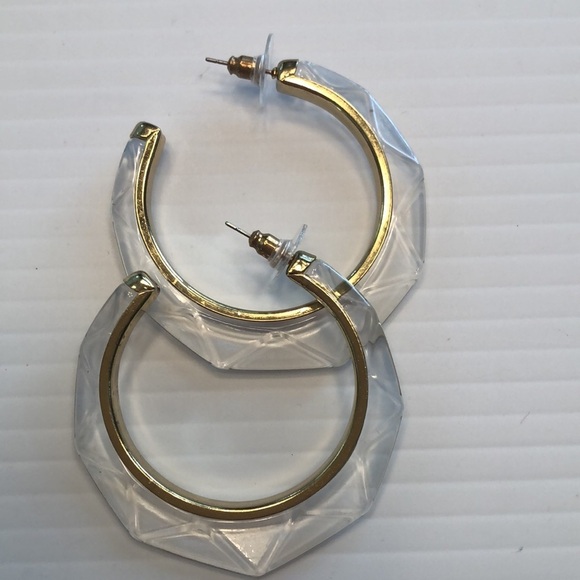 NEW Gottex 2 1/4” Hoopla Clear Lucite 18 KT Gold Plated Geometric Hoop Earrings - Picture 5 of 10